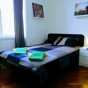  Apartman Center Park And Horvátország